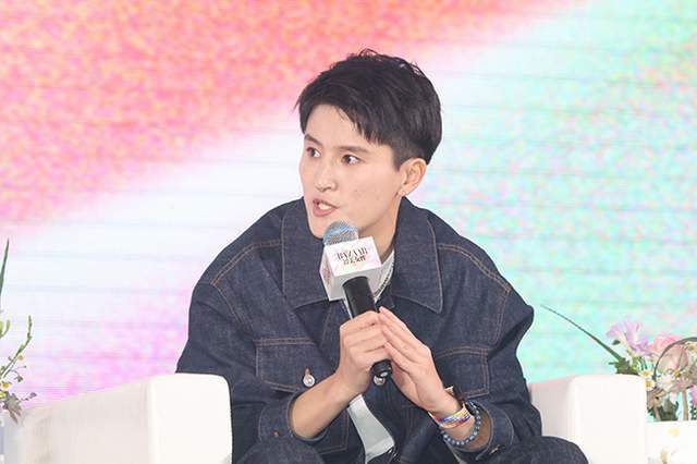 周妍希福利视频